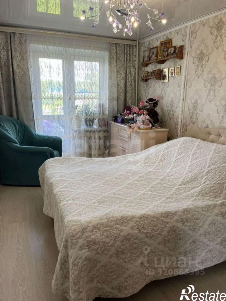 3-комн квартира улица Механизаторов, 20,  д. 20