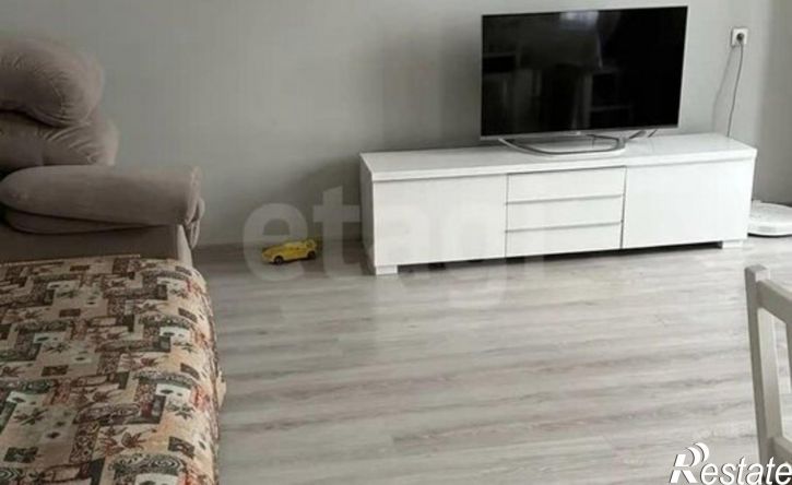 3-комн квартира Горно-Алтайск, Коммунистический проспект, 65