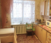 2-комн, 50кв м, этаж 1/2 