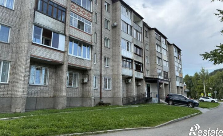 3-комн квартира Горно-Алтайск, улица Ленкина, 12
